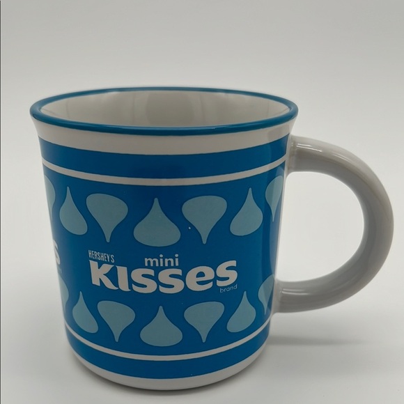 Hershey's Collectible Mini Kisses Blue/White Mug from Galerie - Picture 1 of 11